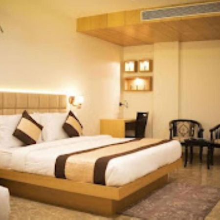 Hotel Aditya Residency Bhopal Esterno foto